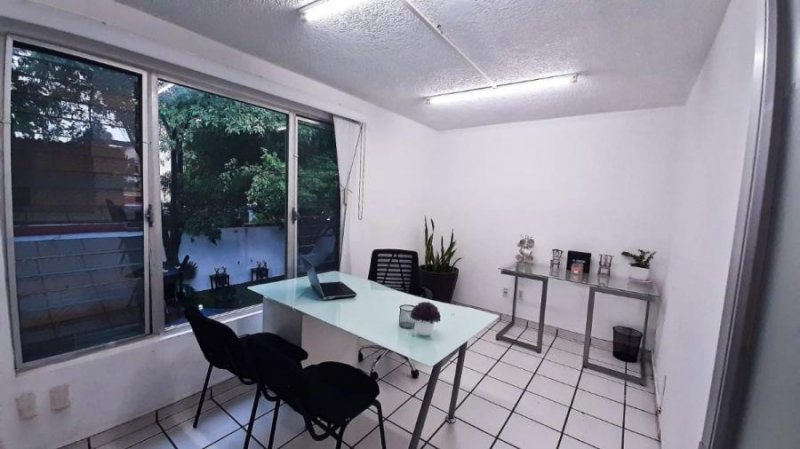 Foto Oficina en Renta en ARCOS VALLARTA, Guadalajara, Jalisco - $ 12.000 - OFR296012 - BienesOnLine