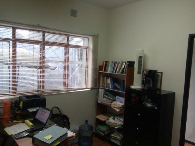 Foto Oficina en Renta en JARDINES DEL SOL, Guadalajara, Jalisco - $ 5.000 - OFR192284 - BienesOnLine