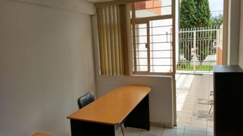 Foto Oficina en Renta en LA ESTANCIA, Zapopan, Jalisco - $ 3.000 - OFR177860 - BienesOnLine