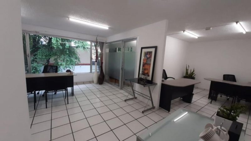 Foto Oficina en Renta en ARCOS VALLARTA, guadalajara, Jalisco - $ 10.000 - OFR291725 - BienesOnLine