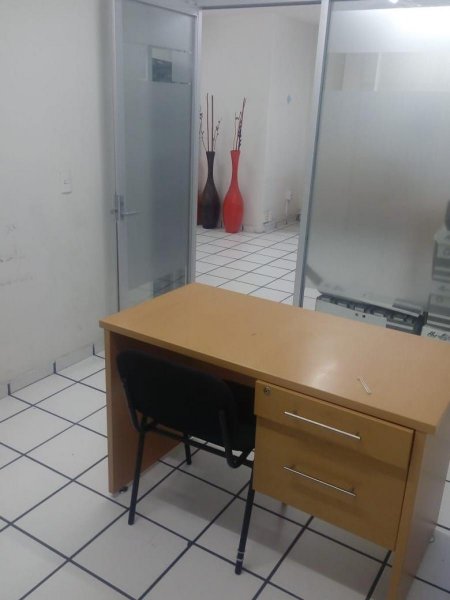 Foto Oficina en Renta en ARCOS VALLARTA, GUADALAJARA, Jalisco - $ 9.000 - OFR301104 - BienesOnLine