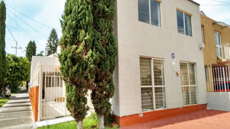 Foto Oficina en Renta en LA ESTANCIA, Zapopan, Jalisco - $ 3.000 - OFR178494 - BienesOnLine