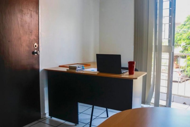 Foto Oficina en Renta en LA ESTANCIA, Zapopan, Jalisco - $ 5.800 - OFR264487 - BienesOnLine