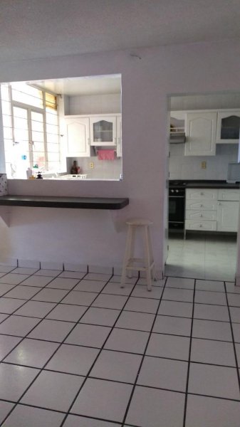 OPORTUNIDAD AMPLIA CASA EN VENTA, METRO TEPALCATES, NEZAHUALCOYOTL