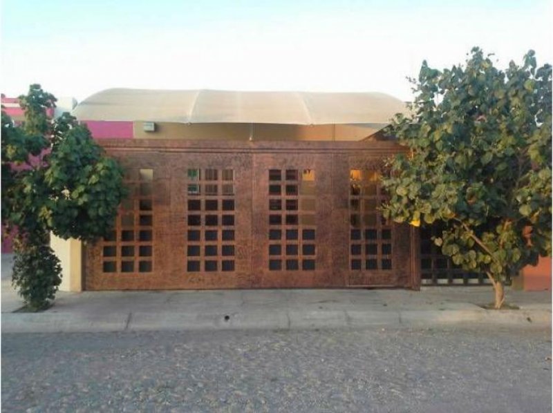 Foto Casa en Venta en Residencial Santa Fé, , Colima - $ 1.050.000 - CAV99111 - BienesOnLine