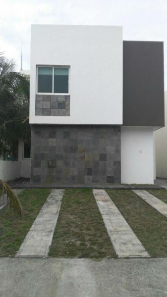 Foto Casa en Venta en Boca del Río, Veracruz - $ 1.800.000 - CAV163540 - BienesOnLine