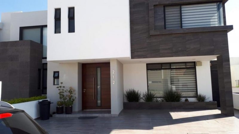 Foto Casa en Venta en Lomas de Juriquilla, Santiago de Querétaro, Queretaro Arteaga - $ 4.280.000 - CAV288028 - BienesOnLine