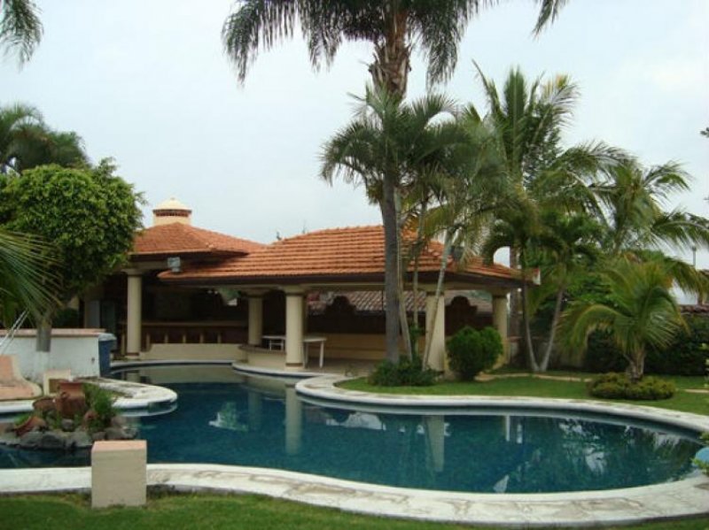 Foto Casa en Venta en Lomas de Cocoyoc, Atlatlahucan, Morelos - $ 8.490.000 - CAV112256 - BienesOnLine