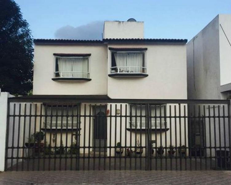 Foto Casa en Venta en Juriquila, Santiago de Querétaro, Queretaro Arteaga - $ 2.650.000 - CAV187892 - BienesOnLine