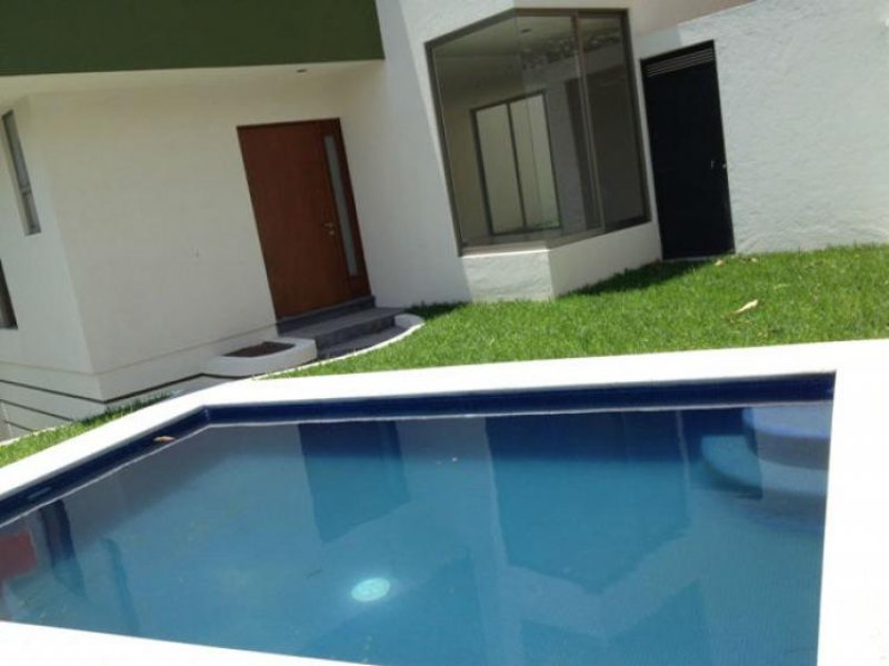 Foto Casa en Venta en Bosques de Chapultepec., Cuernavaca, Morelos - $ 2.670.000 - CAV80710 - BienesOnLine