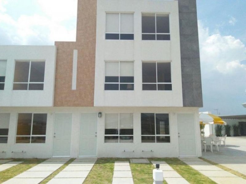 Foto Casa en Venta en Los Héroes Chalco, Chalco de Díaz Covarrubias, Mexico - $ 732.700 - CAV240354 - BienesOnLine