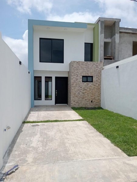 Casa en Venta en chicola Mariano Escobedo, Veracruz