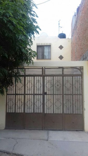 Foto Casa en Venta en PRIVADA SAN JOSE, San Luis Potosí, San Luis Potosi - $ 585.000 - CAV172675 - BienesOnLine