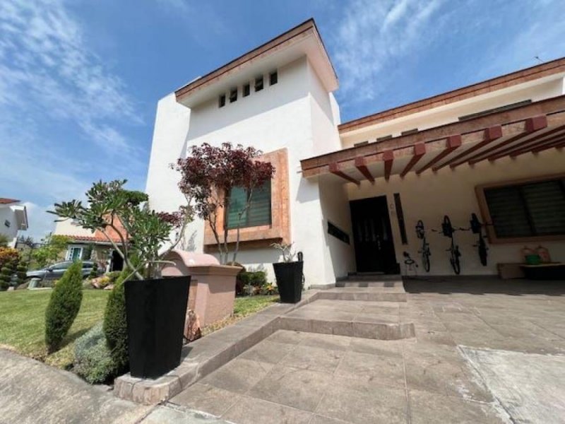 Casa en Venta en PUERTAS DEL TULE Zapopan, Jalisco