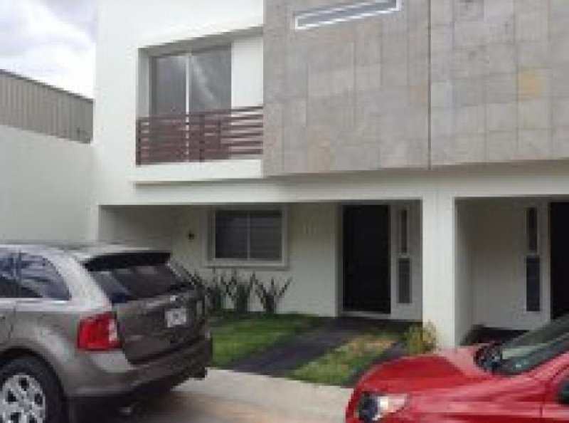 Foto Casa en Venta en olimpica, Tlaquepaque, Jalisco - CAV121356 - BienesOnLine