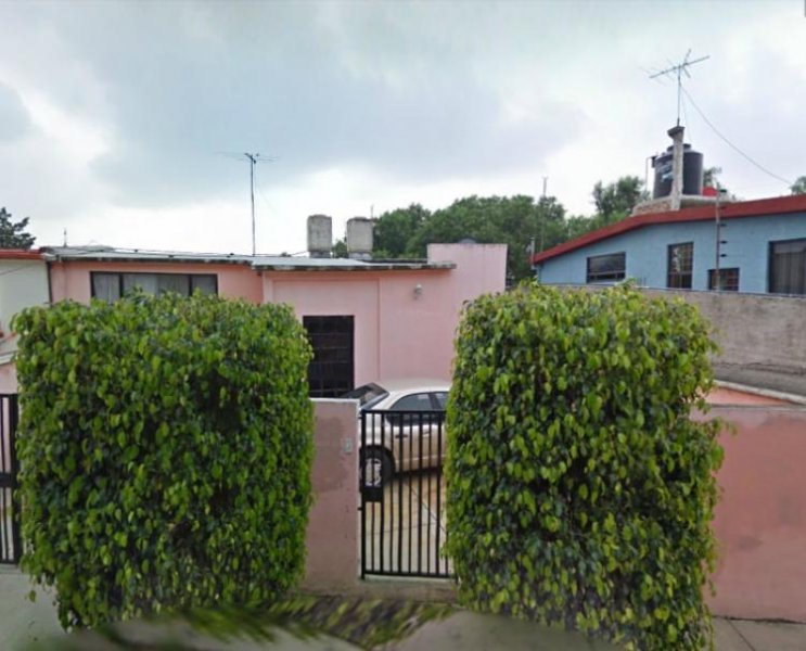 Foto Casa en Venta en Los Pirules, Tlalnepantla, Mexico - $ 1.833.300 - CAV100667 - BienesOnLine