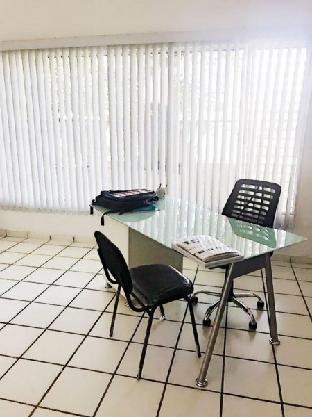 Foto Oficina en Renta en ARCOS VALLARTA, Guadalajara, Jalisco - $ 5.000 - OFR301802 - BienesOnLine