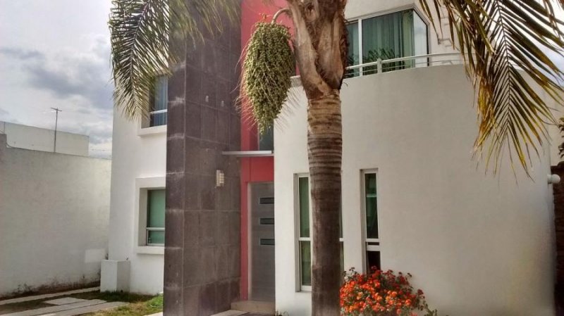 Foto Casa en Renta en ZAVALETA, Puebla, Puebla - $ 2.900 - CAR223976 - BienesOnLine