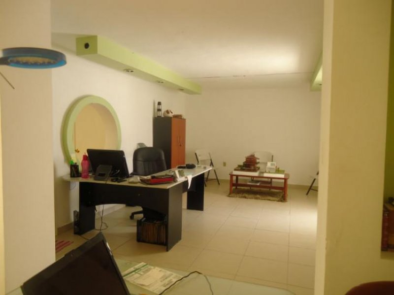 Foto Oficina en Renta en VALLE ALAMEDA, Santiago de Querétaro, Queretaro Arteaga - $ 3.500 - OFR82683 - BienesOnLine