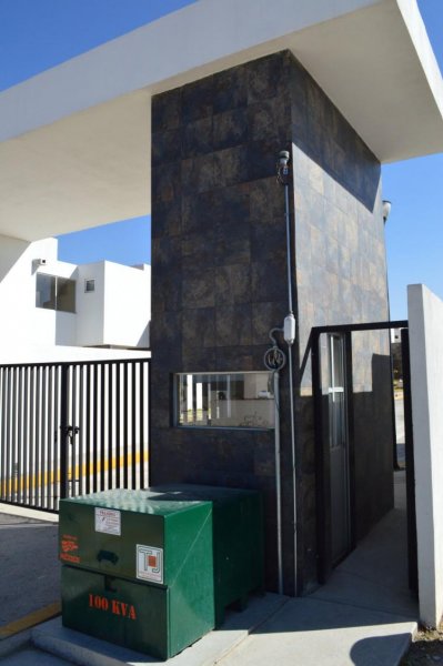 Foto Casa en Venta en Atizapan de Zaragoza, Mexico - $ 1.150.000 - CAV225497 - BienesOnLine