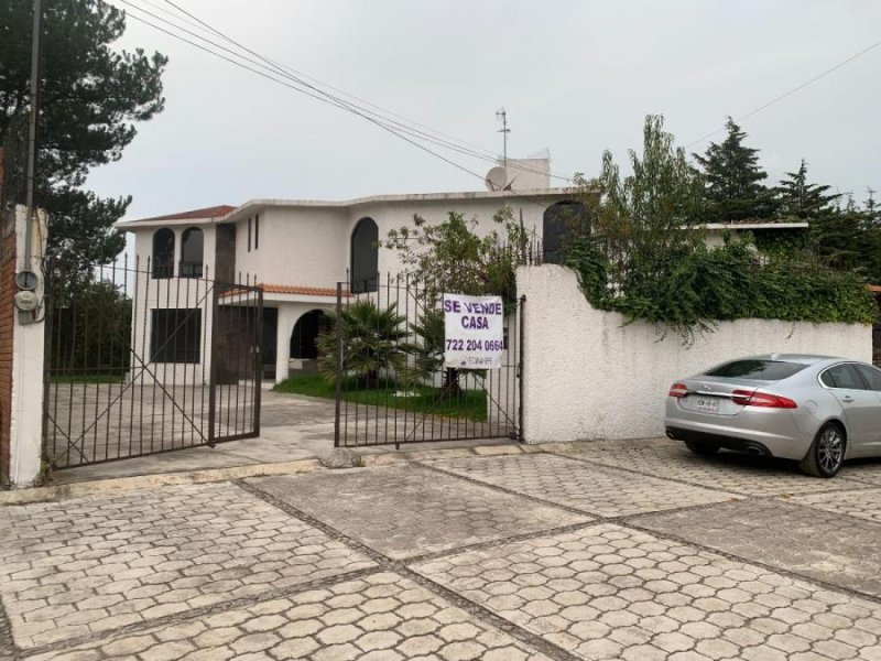 Casa en Venta en privadas de la hacienda Tecaxic, Mexico