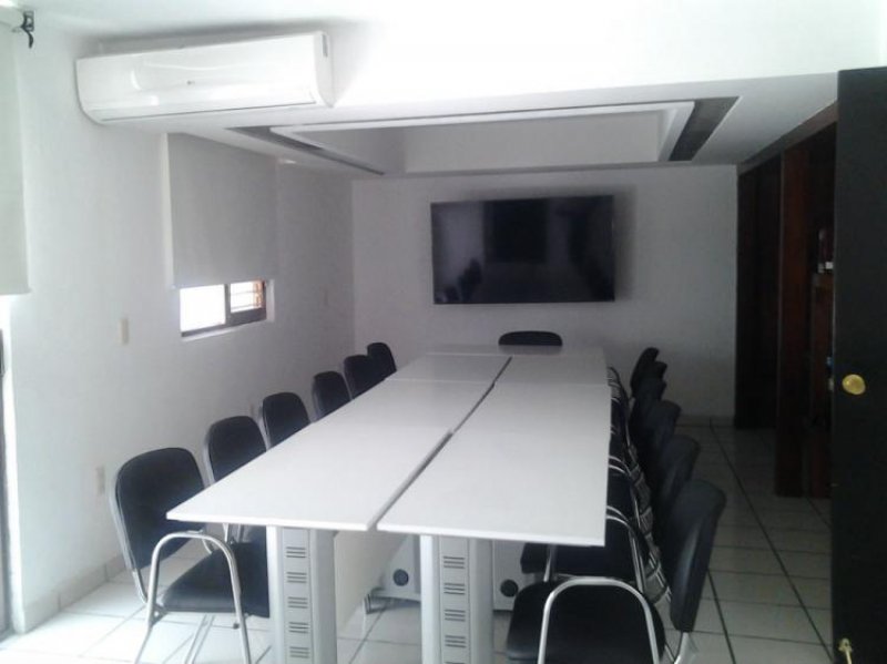 Foto Oficina en Renta en JARDINES DEL SOL, Guadalajara, Jalisco - $ 150 - OFR178615 - BienesOnLine