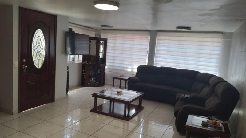 Casa en Venta en Col. San Juan de Aragón IV Sección Gustavo A. Madero, Distrito Federal