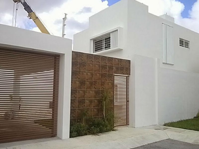 Foto Casa en Venta en Gran Santa Fe, Cancún, Quintana Roo - $ 2.000.000 - CAV87113 - BienesOnLine