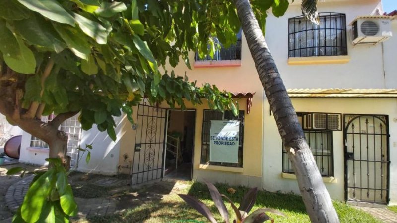 Foto Casa en Venta en Llano Largo, Acapulco de Juárez, Guerrero - $ 950.000 - CAV292524 - BienesOnLine