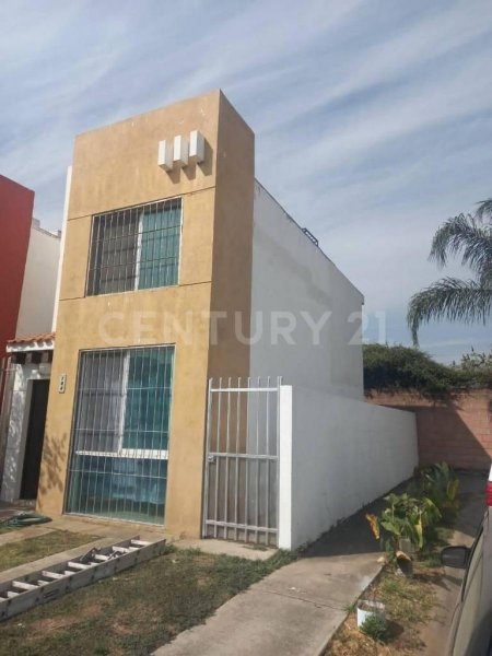 Foto Casa en Venta en Vista Sur, Tlajomulco de Zúñiga, Jalisco - $ 1.250.000 - CAV353978 - BienesOnLine