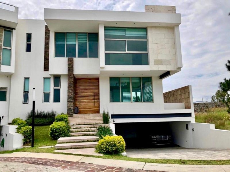 Foto Casa en Venta en Jardines Universidad, Zapopan, Jalisco - $ 15.200.000 - CAV232318 - BienesOnLine