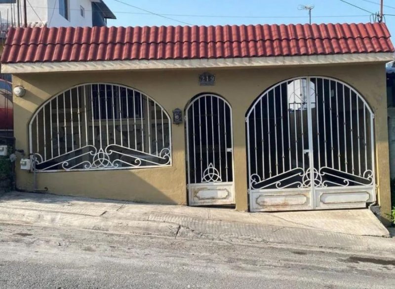 Casa en Venta en Salvador Díaz Mirón Banderilla, Veracruz