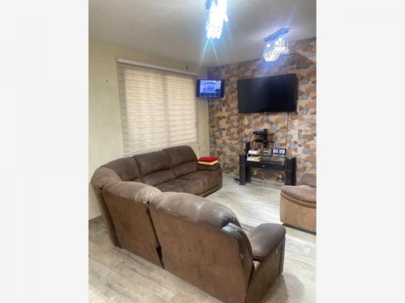 SE VENDE CASA EN COL. LOMAS DE COACALCO