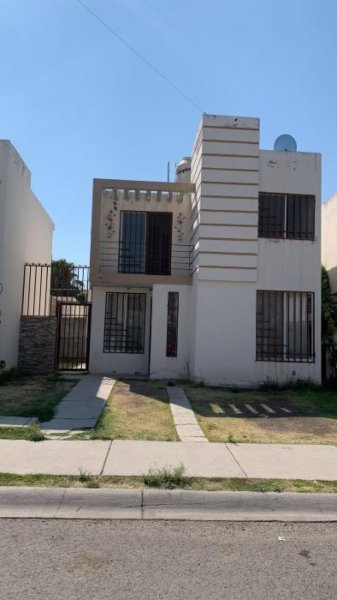 SE VENDE CASA EN FRACC. GRAN HACIENDA