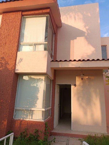 Casa en Venta en Privada Las Aves Irapuato, Guanajuato