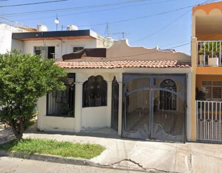 Casa en Venta en OBLATOS Guadalajara, Jalisco