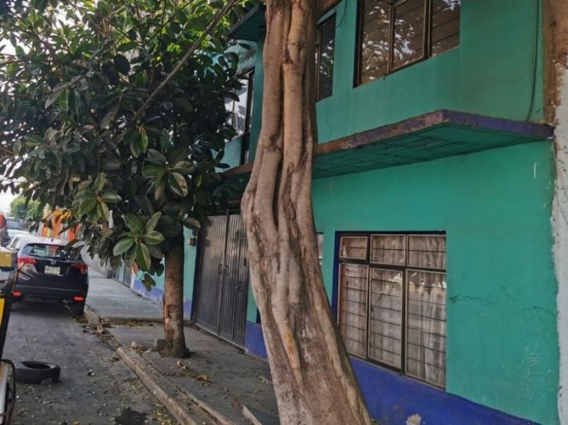 Casa en Venta en SANTA MARTHA ACATITLA NORTE Iztapalapa, Distrito Federal