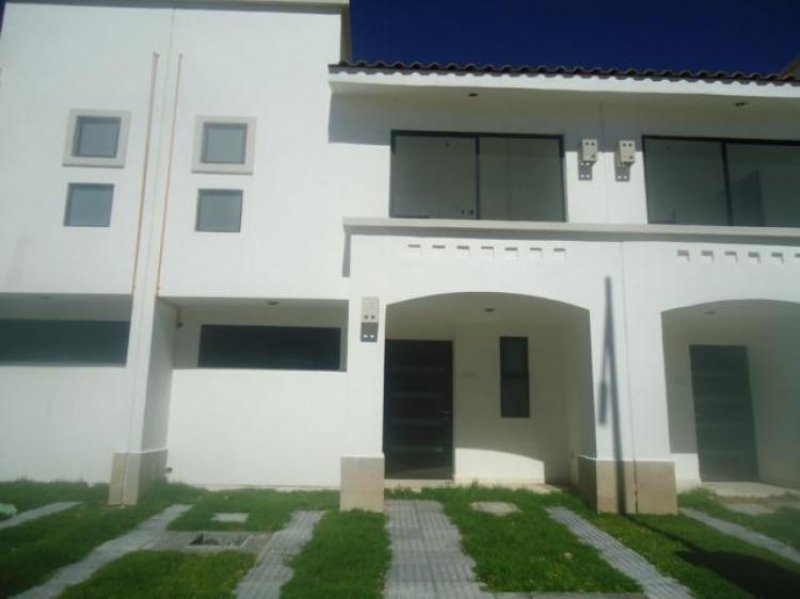 Casa en Venta en San Marino Irapuato, Guanajuato