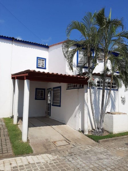 Foto Casa en Venta en Llano Largo, Acapulco de Juárez, Guerrero - $ 1.050.000 - CAV283078 - BienesOnLine