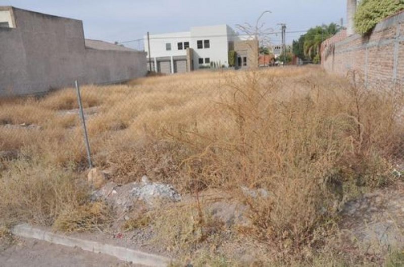 Terreno en Venta en Urbi Paseos de Santiago Tonalá, Jalisco