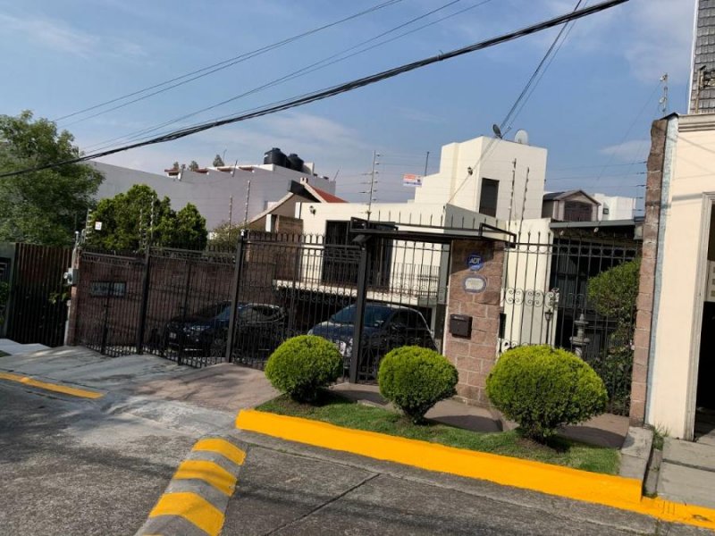 Casa en Venta en LOMAS DE TECAMACHALCO Huixquilucan de Degollado, Mexico