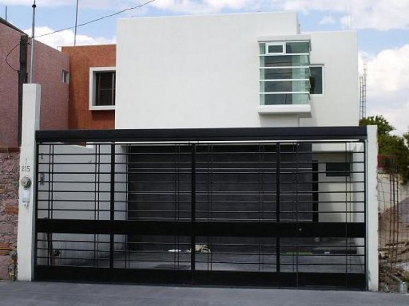 Foto Casa en Venta en BARRIO DE TEQUIS, San Luis Potosí, San Luis Potosi - $ 1.450.000 - CAV15845 - BienesOnLine