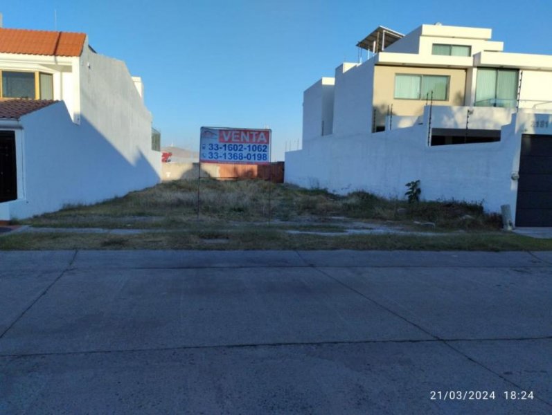 Terreno en Venta en Ciudad Bugambilias Zapopan, Jalisco