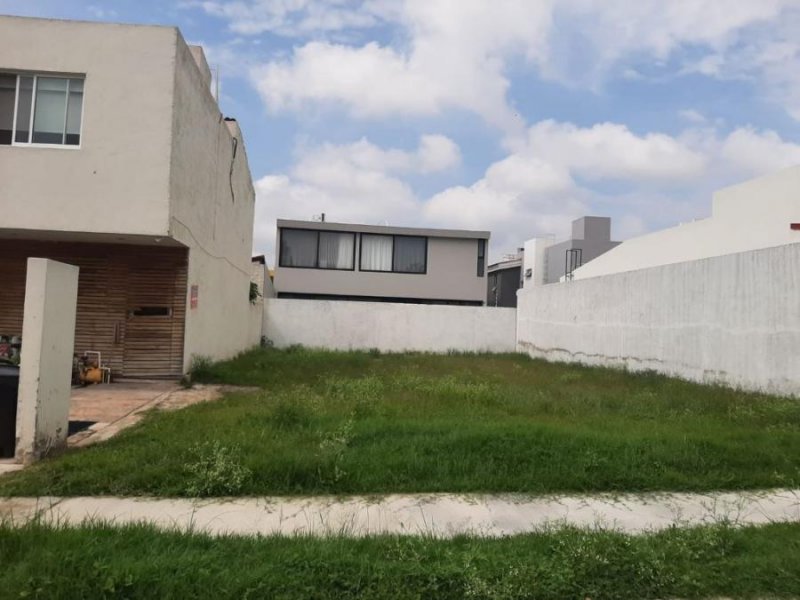 Terreno en Venta en SANTA ANITA Tlajomulco de Zúñiga, Jalisco