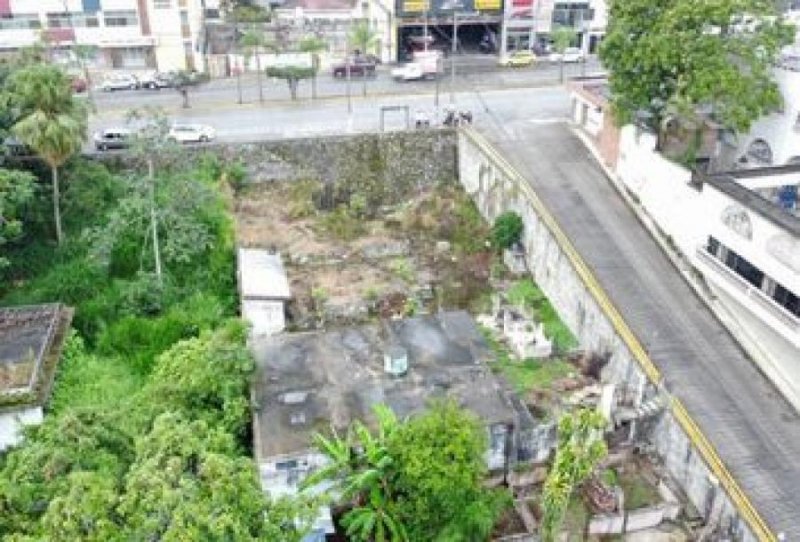 Foto Terreno en Venta en Belcanto, Tlajomulco de Zúñiga, Jalisco - $ 1.050.000 - TEV350906 - BienesOnLine