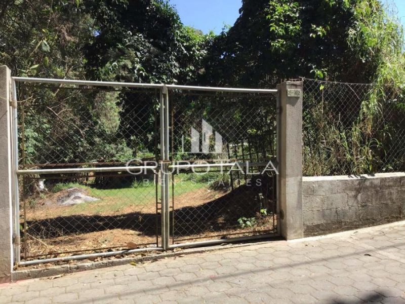 Foto Terreno en Venta en LOMAS DE AHUATLAN, Cuernavaca, Morelos - $ 1.500.000 - TEV313656 - BienesOnLine