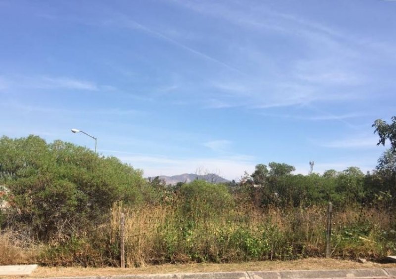 Foto Terreno en Venta en Vista Hermosa, Morelia, Michoacan de Ocampo - $ 1.341.792 - TEV220151 - BienesOnLine