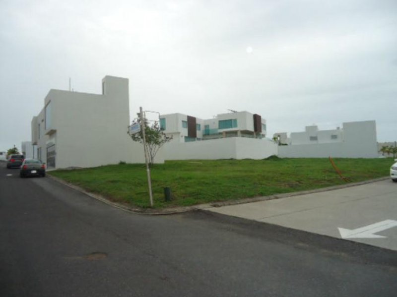 Foto Terreno en Venta en FRACCIONAMIENTO LOMAS DIAMANTE, Alvarado, Veracruz - $ 1.250.000 - TEV147127 - BienesOnLine