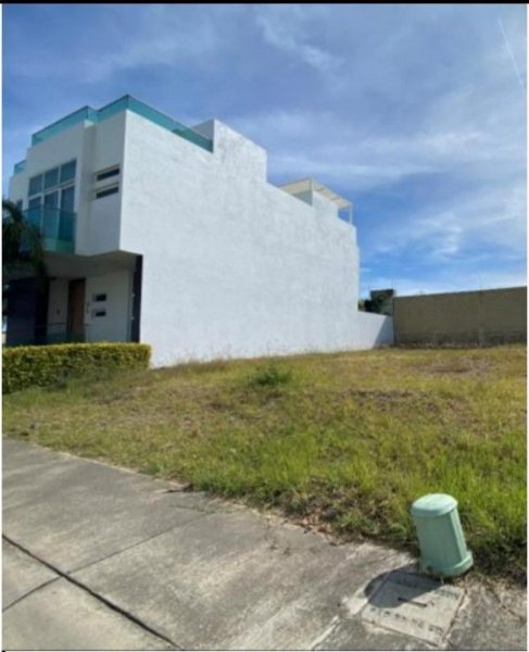 Terreno en Venta en Valle Imperial Zapopan, Jalisco