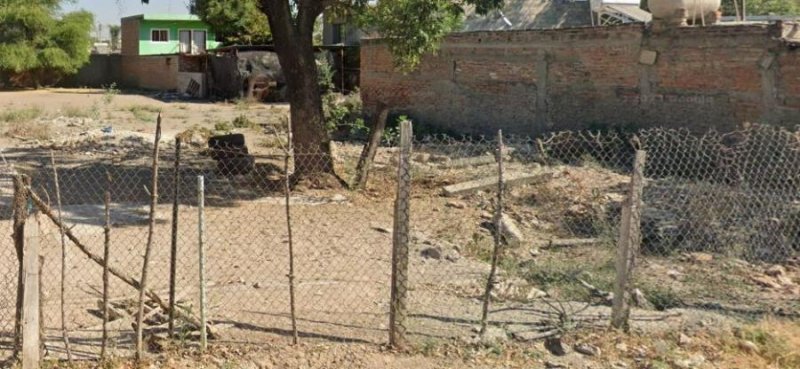 Terreno en Venta en Santa Cruz de lValle Tlaquepaque, Jalisco